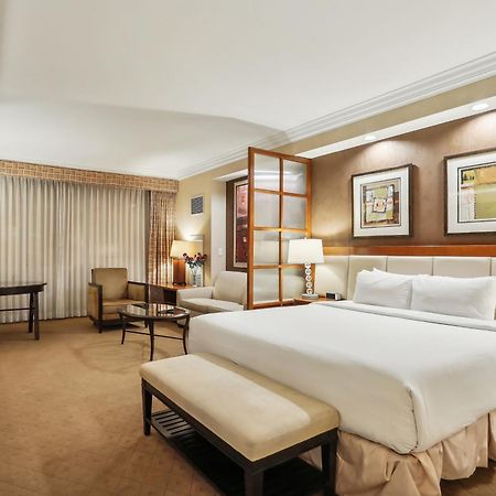 Mgm Signature Deluxe Balcony Strip View Suite Лас-Вегас Экстерьер фото
