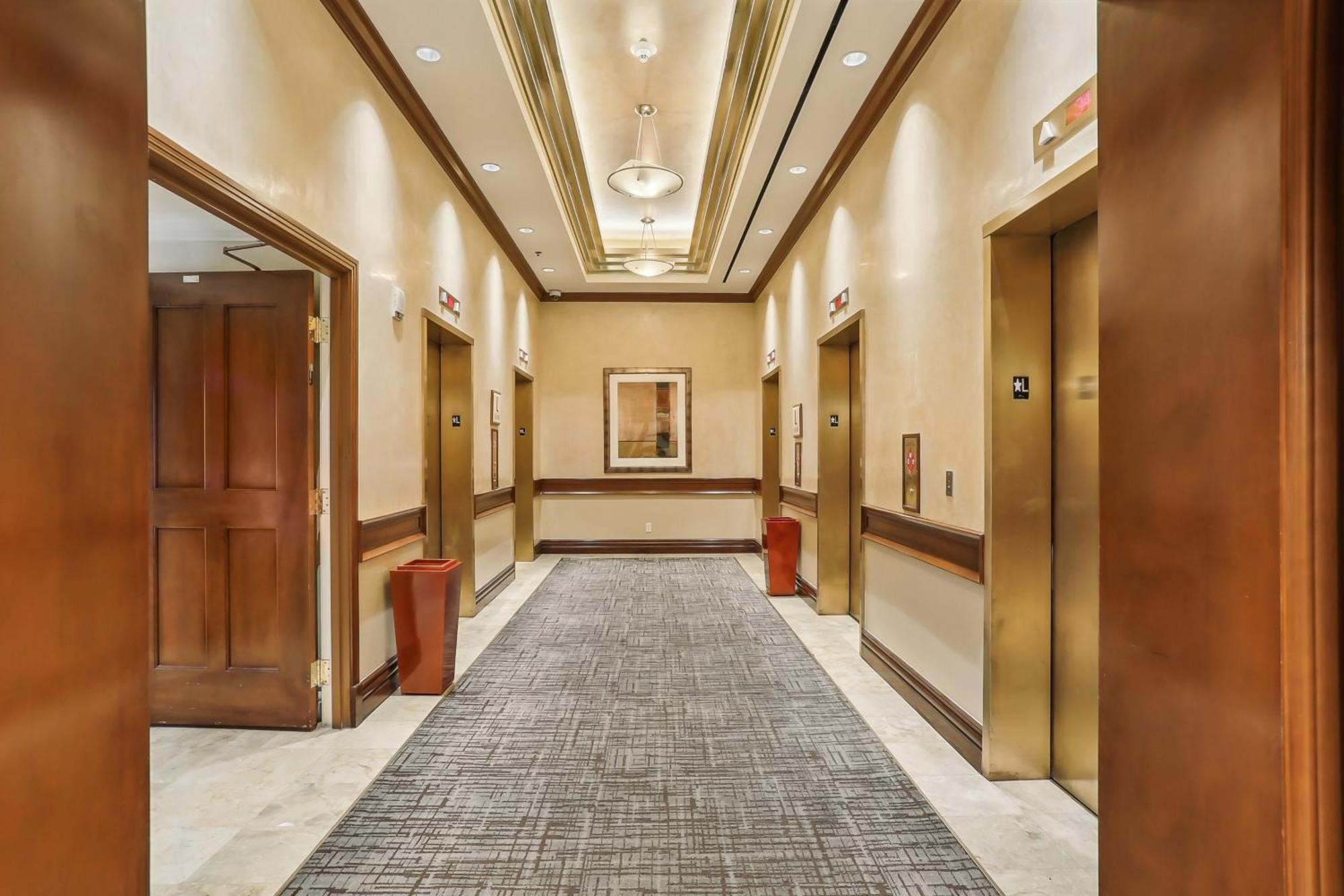 Mgm Signature Deluxe Balcony Strip View Suite Лас-Вегас Экстерьер фото