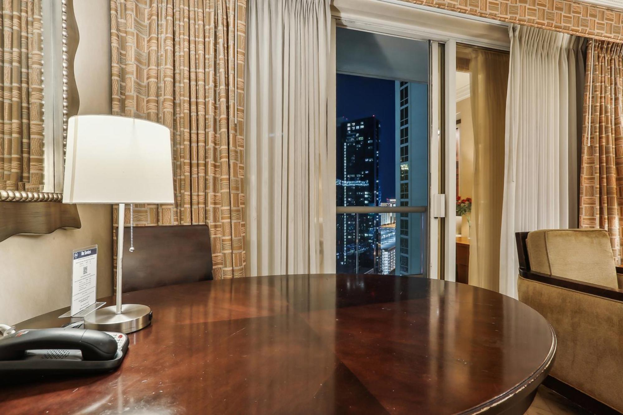 Mgm Signature Deluxe Balcony Strip View Suite Лас-Вегас Экстерьер фото